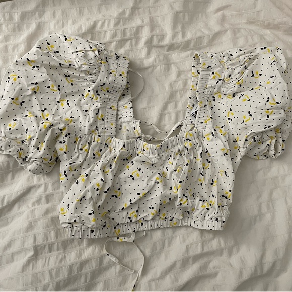 Zara crop too with tie back - Picture 1 of 3